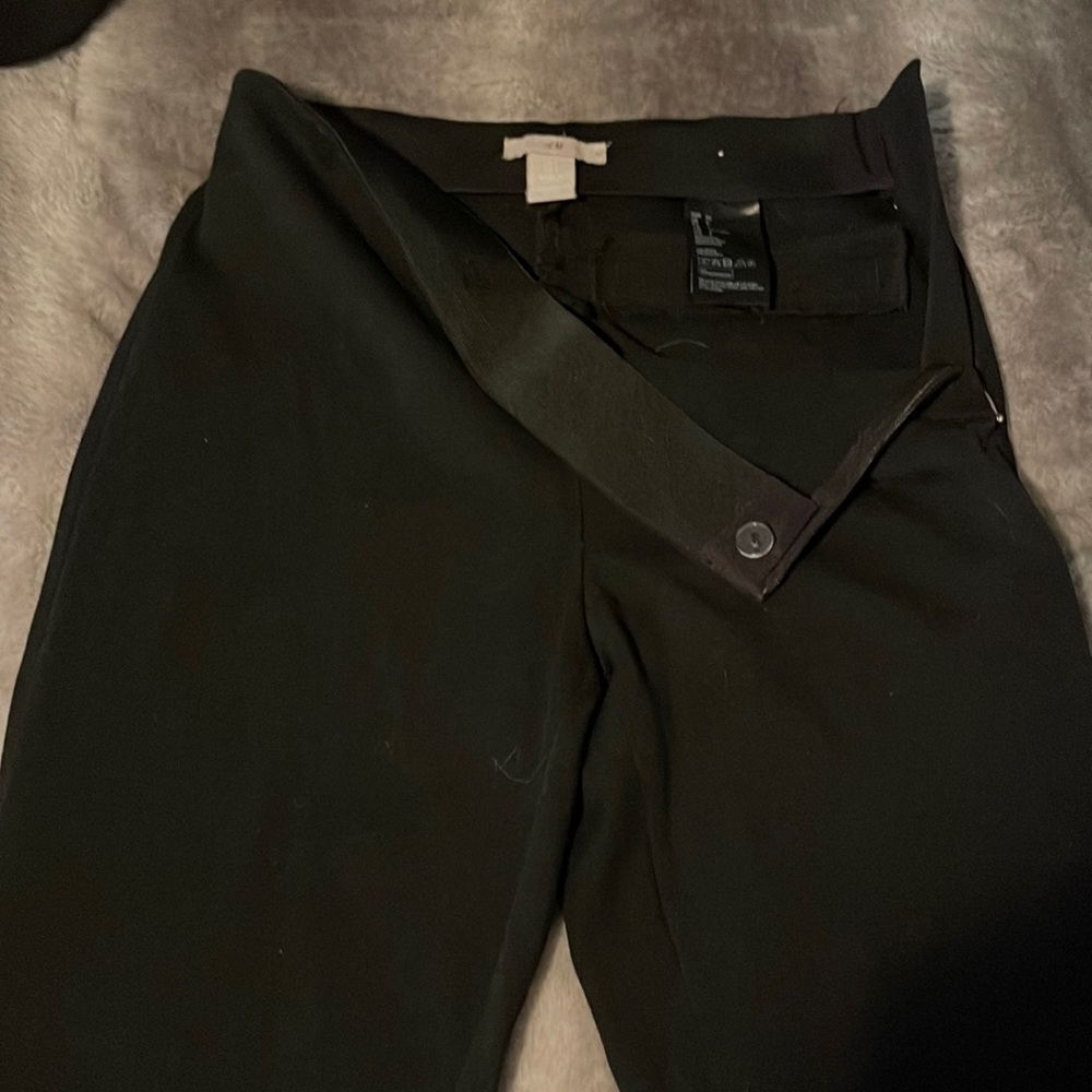 H&M dress slacks size 4.